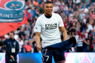 ¿Se queda? Mbappé fue convocado en el PSG para enfrentar a Tolouse