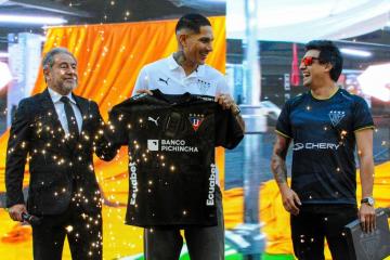 Paolo Guerrero será titular en el encuentro de LDU con Ñublense