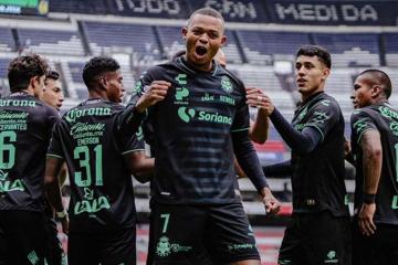 Aquino jugó en empate de Santos Laguna ante Cruz Azul