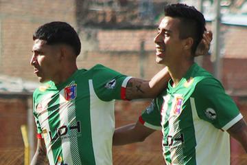 Alianza Universidad goleó a Santos y recortó distancias en la Liga 2