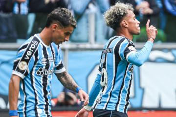 Gremio le remontó a Fluminense y es el único escolta en el Brasileirao