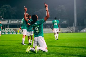 Kluiverth Aguilar fue titular en la victoria agónica de Lommel frente a NXT