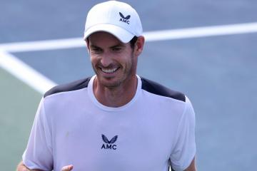 Murray debutó con triunfo en Toronto