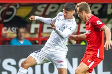 Sin Iberico, Riga FC cayó por 2-0 con Twente por la fase clasificatoria de la Conference League