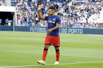 Club argentino intenta contratar a Radamel Falcao