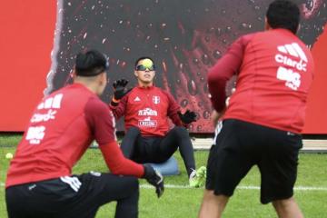 Solís: "Con Cristal uno se enorgullece de estar en un club grande, estar en la Selección es lo absoluto"