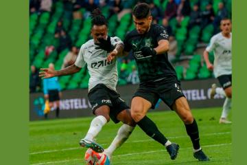 Con Reyna, Torpedo Moscú perdió por 2-0 a Rodina Moscu por el ascenso ruso