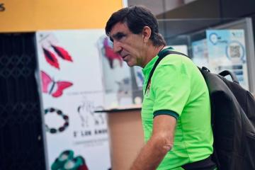 Costas: "Sabemos que con Argentina tenemos que arriesgar y cambiar la manera de jugar"