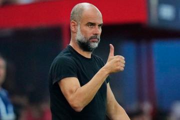 Guardiola vuelve este jueves a dirigir al City tras operación