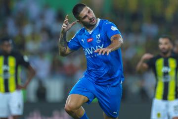 Al Hilal venció a Al Ittihad y trepó a la cima de la liga saudí