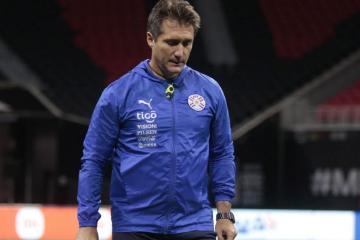 Barros Schelotto no seguiría en Paraguay