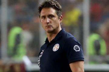 Barros Schelotto no es más técnico de Paraguay