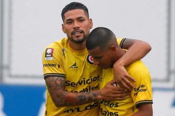 Coopsol ganó y se acerca a la zona de playoffs