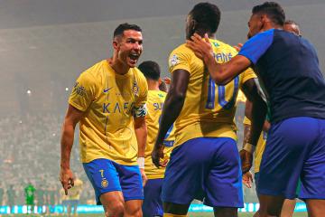 Cristiano Ronaldo anotó doblete y Al Nassr se llevó el clásico ante Al Ahli