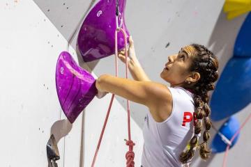 Sofía Herrera clasificó a Santiago en modalidad de Boulder y Lead en Escalada