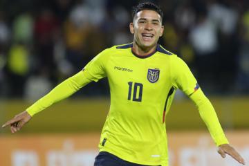 Con 16 años: Kendry Paez debutó como titular ante Uruguay por las Eliminatorias
