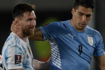 Suárez a Messi: "Qué grande eres, felicitaciones por empatarme"