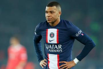 Mbappé se podría perder el inicio de Champions League por lesión