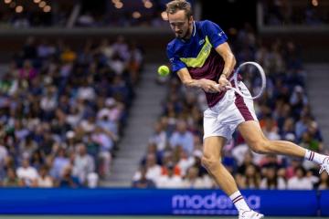Medvedev avanzó a cuarta ronda del US Open
