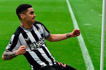Newcastle llegó a su tercera victoria al hilo