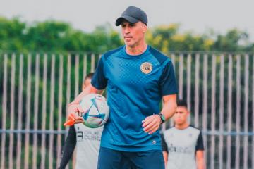 ¡Se pone el buzo del 'Cardenal'! Pablo Peirano será nuevo DT de Santa Fe