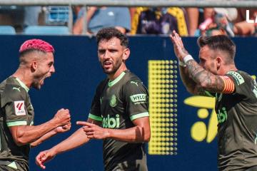 Girona derrotó por 1-0 a Cádiz y se coloca entre los líderes del fútbol español