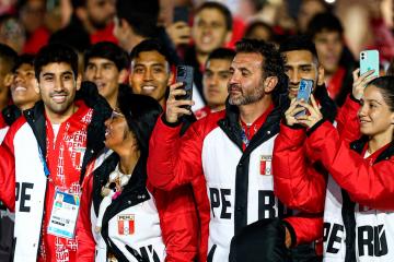 (FOTOS) ¡Emocionante! Así fue desfile de Perú en apertura de Panamericanos Santiago 2023