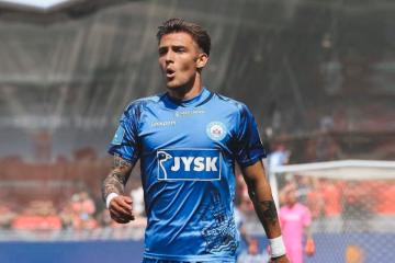 Oliver Sonne fue incluido en el once ideal de la décima segunda fecha en Dinamarca