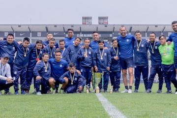 (FOTOS) Equipo de Futsal Down de Alianza visitó al primer equipo