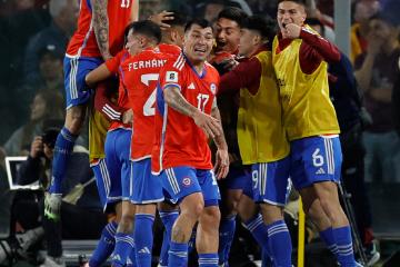 Medel: “Me sorprendió el bajo nivel de Perú”