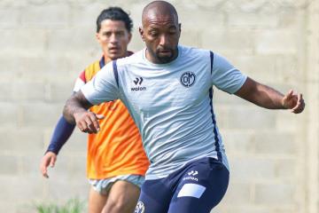 Municipal sigue entrenando de cara al reinicio del torneo