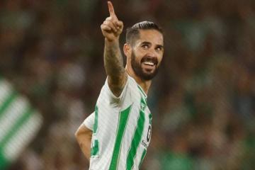 Real Betis derrotó por 2-1 a Sparta Praga por la Europa League