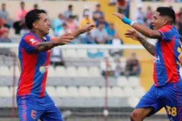 (FOTOS) Alianza UDH goleó por 3-1 a la U. San Martín en Huánuco y jugará la final de la Liga 2