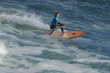 Seguimos sumando. El Team Perú sumó dos medallas más en los Juegos Panamericanos Santiago 2023, esta vez en el surf.  Vania Torres y Miguel Tudela se colgaron las preseas de bronce en SUP Surf Femenino y Masculino en la playa Punta de Lobos en Pichilemu.  Con esto, Perú suma 16 medallas en la general: 3 de oro, 1 de plata y 12 de bronce, a la espera de lo que pueda hacer Lucca Mesinas en la final con el venezolano Francisco Bellorin.