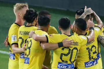 Con Callens, AEK de Atenas apabulló por 3-0 a Panatolikos por la liga griega