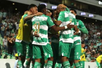 Santos Laguna de Aquino goleó por 5-1 a Juárez FC de Ormeño en la Liga MX