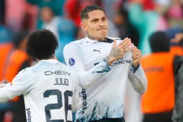 Con Guerrero a la cabeza, LDU presentó sus convocados para la Sudamericana
