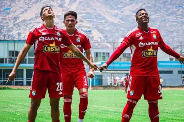 Con el debut de Montaño Jr., Cristal venció a ADT en Reservas