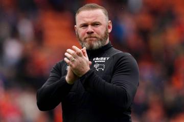 Rooney podría volver a dirigir en Inglaterra