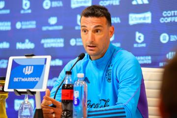 Scaloni sobre Messi: "Puede jugar 80 minutos con Paraguay y con Perú nada, o puede jugar los dos 90 estando bien"