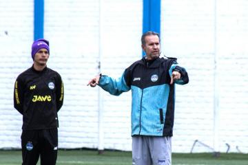 Silvestri: "Hay que ser muy considerados con los que realmente marcaron una diferencia en la Liga 2"
