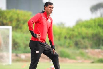 Araujo: “Sabemos que el partido se cierra allá”