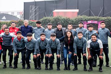 Title Del Solar: "Chicos no solo entrenarán o jugarán al fútbol, también tienen la obligación de estudiar"