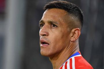 Alexis Sánchez: "¿Esto es una selección o un equipo de tercera?"