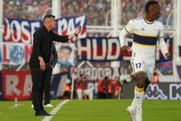 Almirón: "Es una decisión muy dolorosa, pero estoy convencido que era lo que el momento ameritaba"