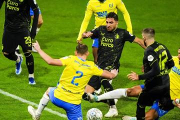 Con López, Feyenoord derrotó por 2-1 a Waalwijk por la Eredivisie