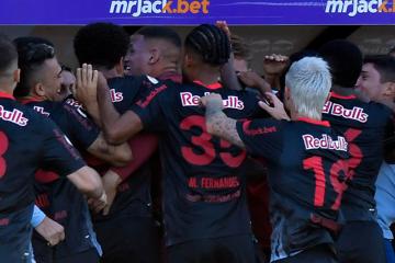Bragantino venció a Corinthians y le mete presión a Botafogo en la cima del Brasileirao