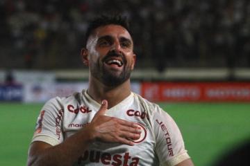 Urruti: "Estoy estudiando ofertas económicas, pero la prioridad la tiene la 'U'"