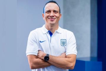 Alejandro Restrepo y su equipo de trabajo que tendrá en Alianza Lima