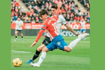 Girona venció a Valencia y sube a la punta de la Liga española